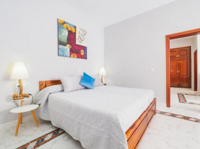 Cubo's Las Palmeras Urban Room 101